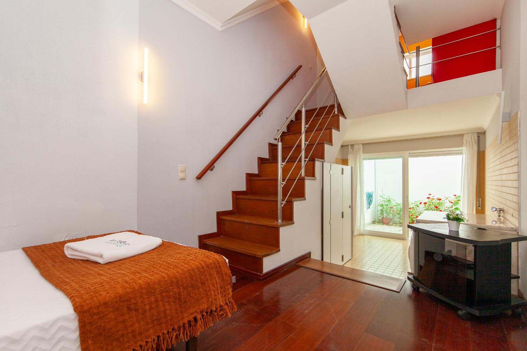 Villa B28 - Stylish Typical House à Lagos Extérieur photo